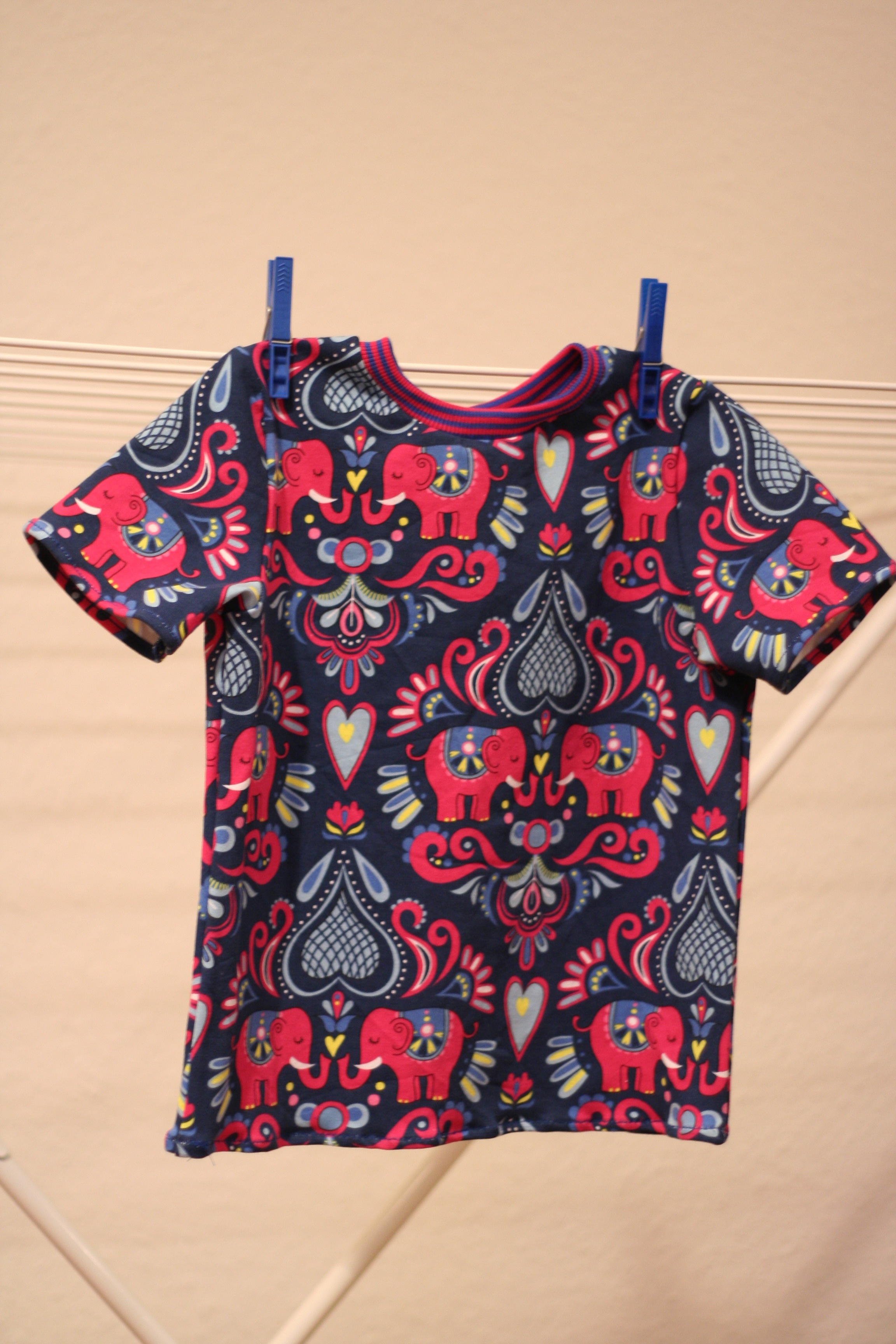 Elefanten-Shirt