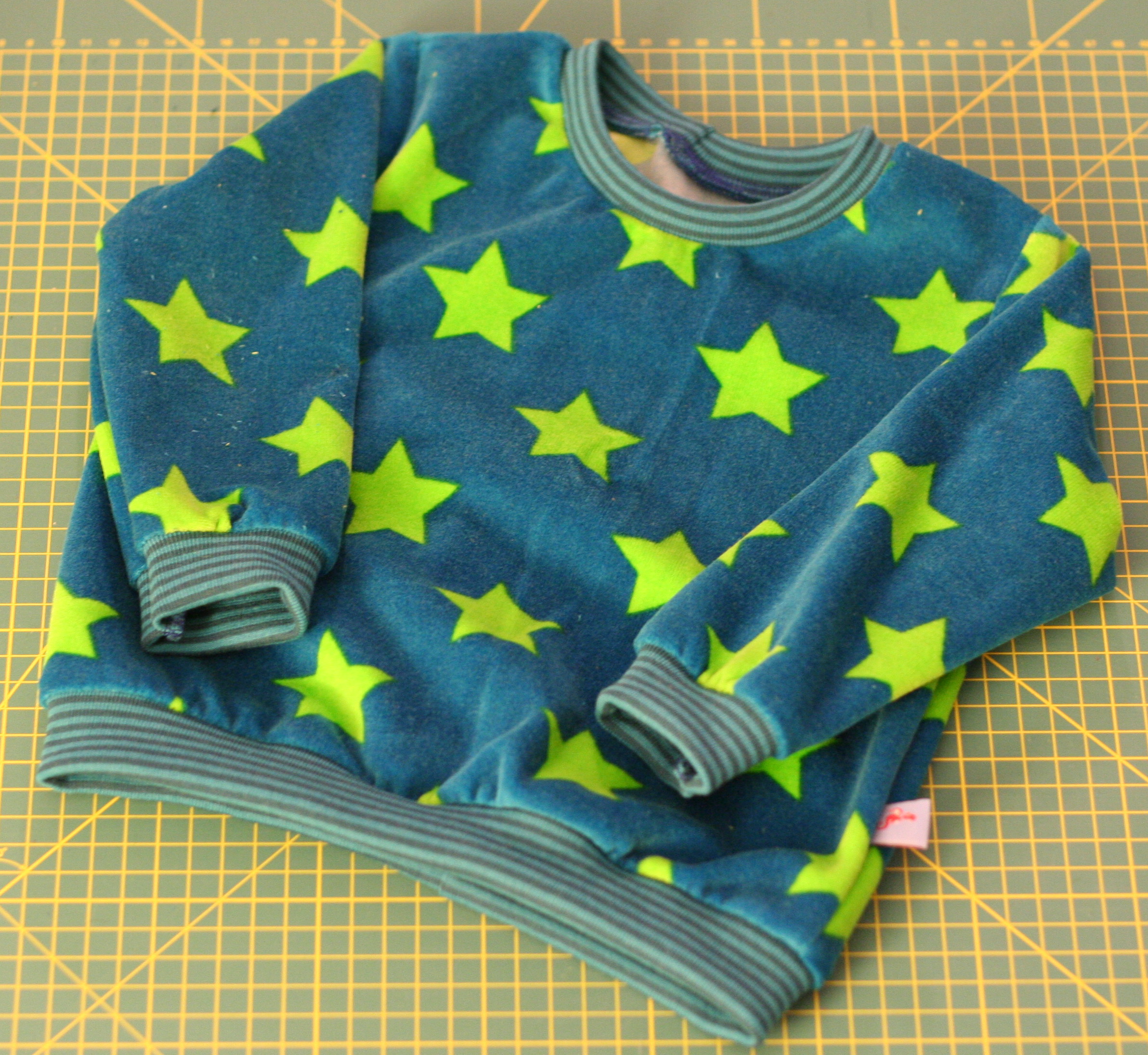 Sternchenpulli